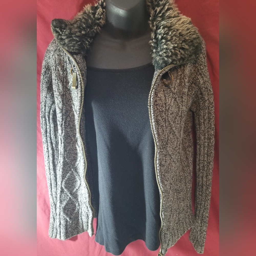 Women's Sweater Project Sweater with Faux Fur Collar,  Size S